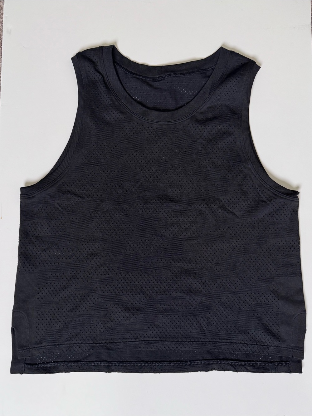 Lululemon Train to Be Women’s Tank Top Dot Camo Black Cropped High Neck
